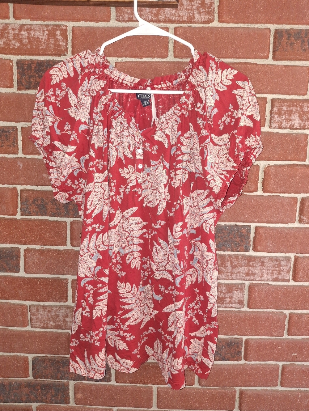 Chaps Women's Red Floral Top